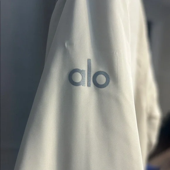 ALO Yoga SOCIALITE Shacket in BONE NWT